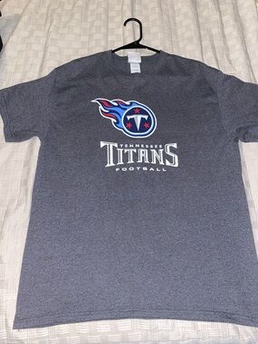 Titans Men's Gray Logo Crew Neck T-Shirt large